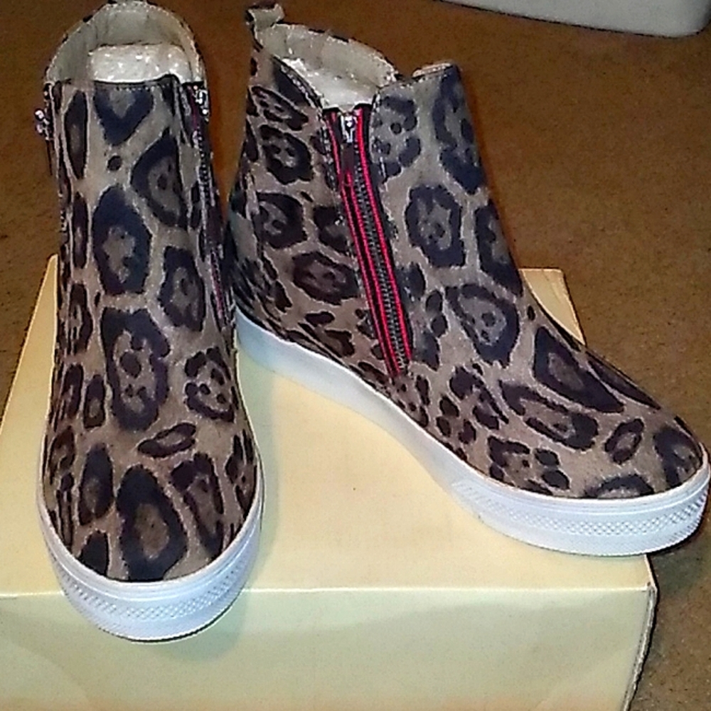 Cute wedge side zip shoes - Picture 1 of 7